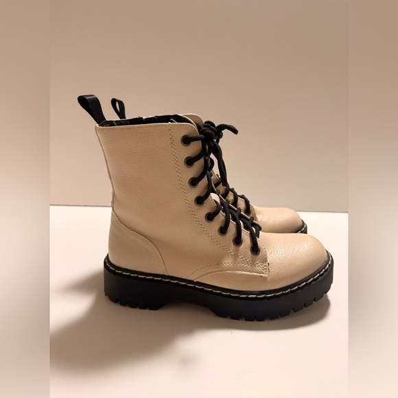 Sincerely Jules Cream Lace-Up Boots - Picture 3 of 8